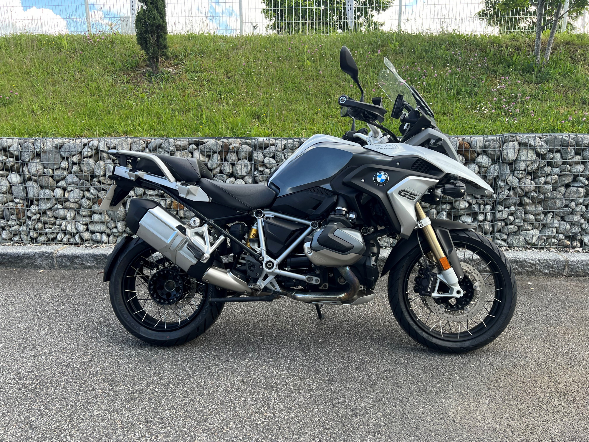 photo de BMW R 1250 GS 1250 occasion de couleur  en vente à Ville La Grand n°2