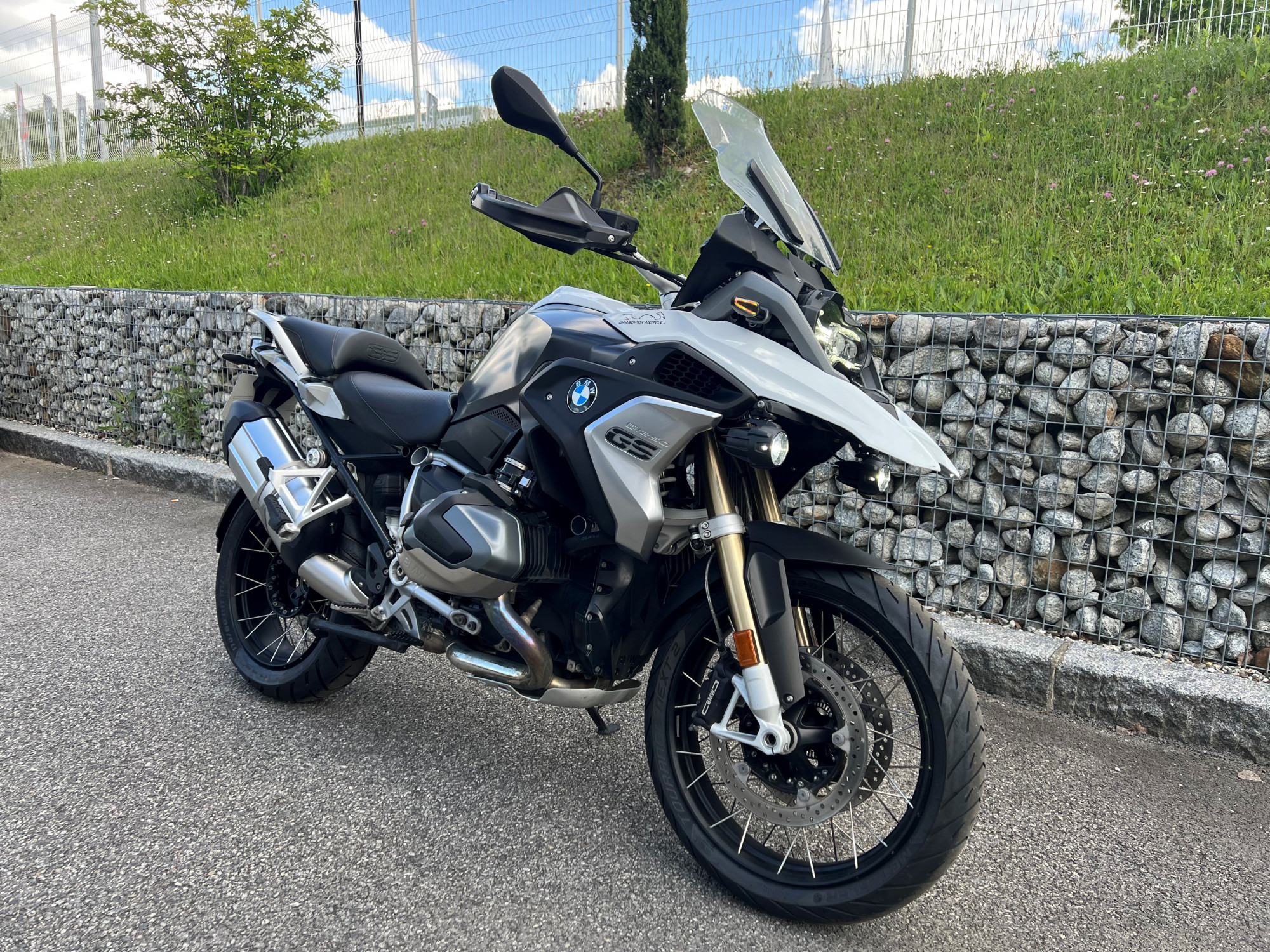 photo de BMW R 1250 GS 1250 occasion de couleur  en vente à Ville La Grand n°3