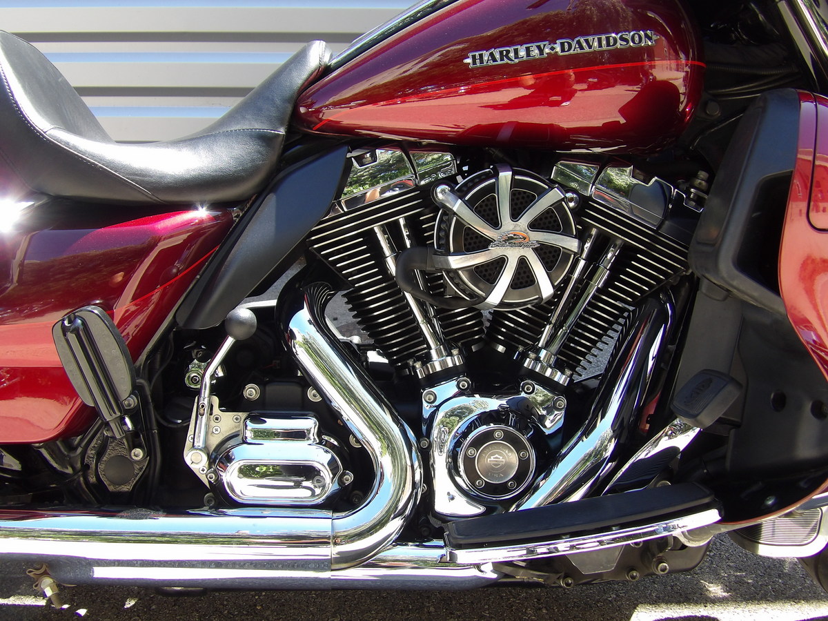 photo de HARLEY DAVIDSON TOURING ELECTRA GLIDE 1690 ULTRA 1690 occasion de couleur  en vente à Cagnes Sur Mer n°3