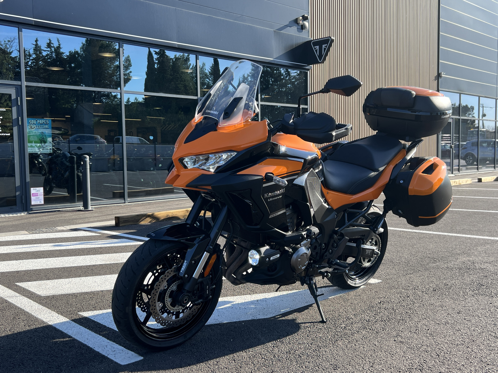 photo de KAWASAKI VERSYS 1000 1000 occasion de couleur  en vente   Sorgues