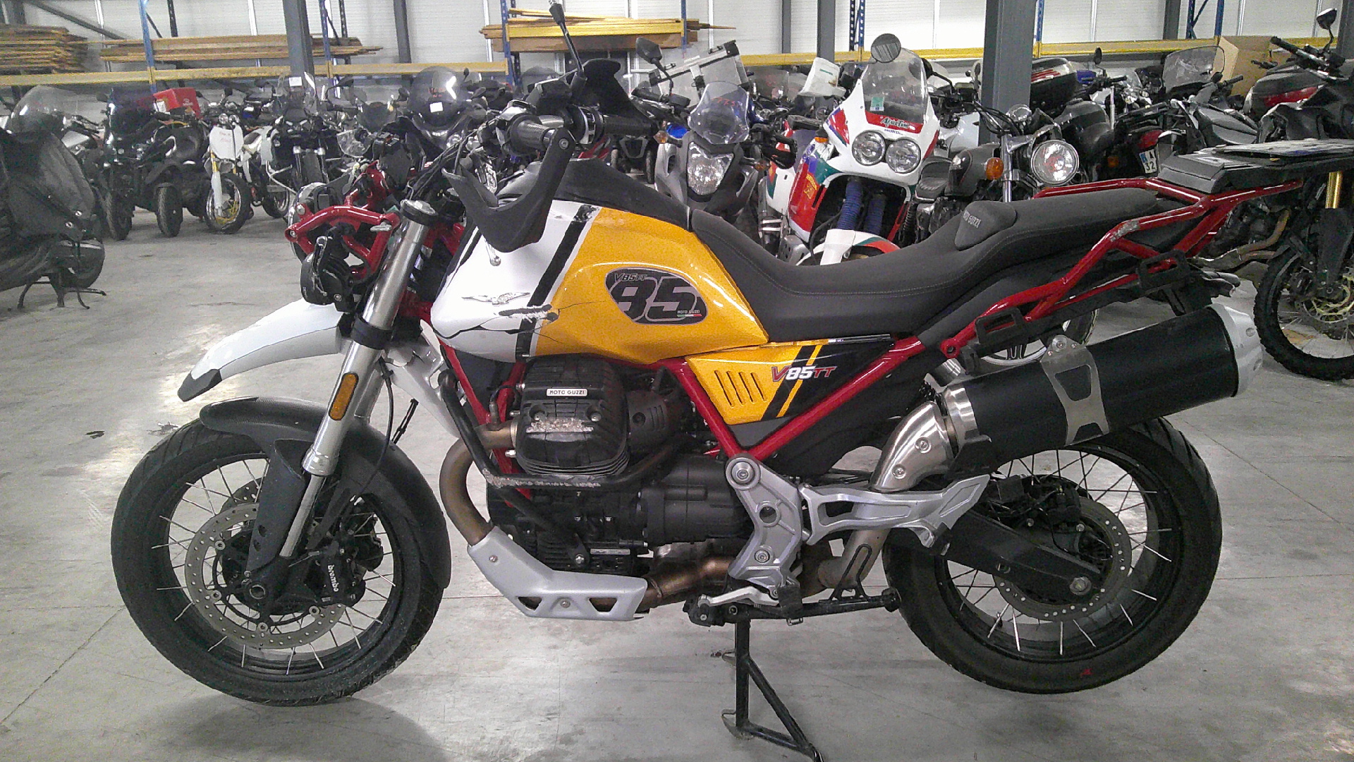 V85 TT 850