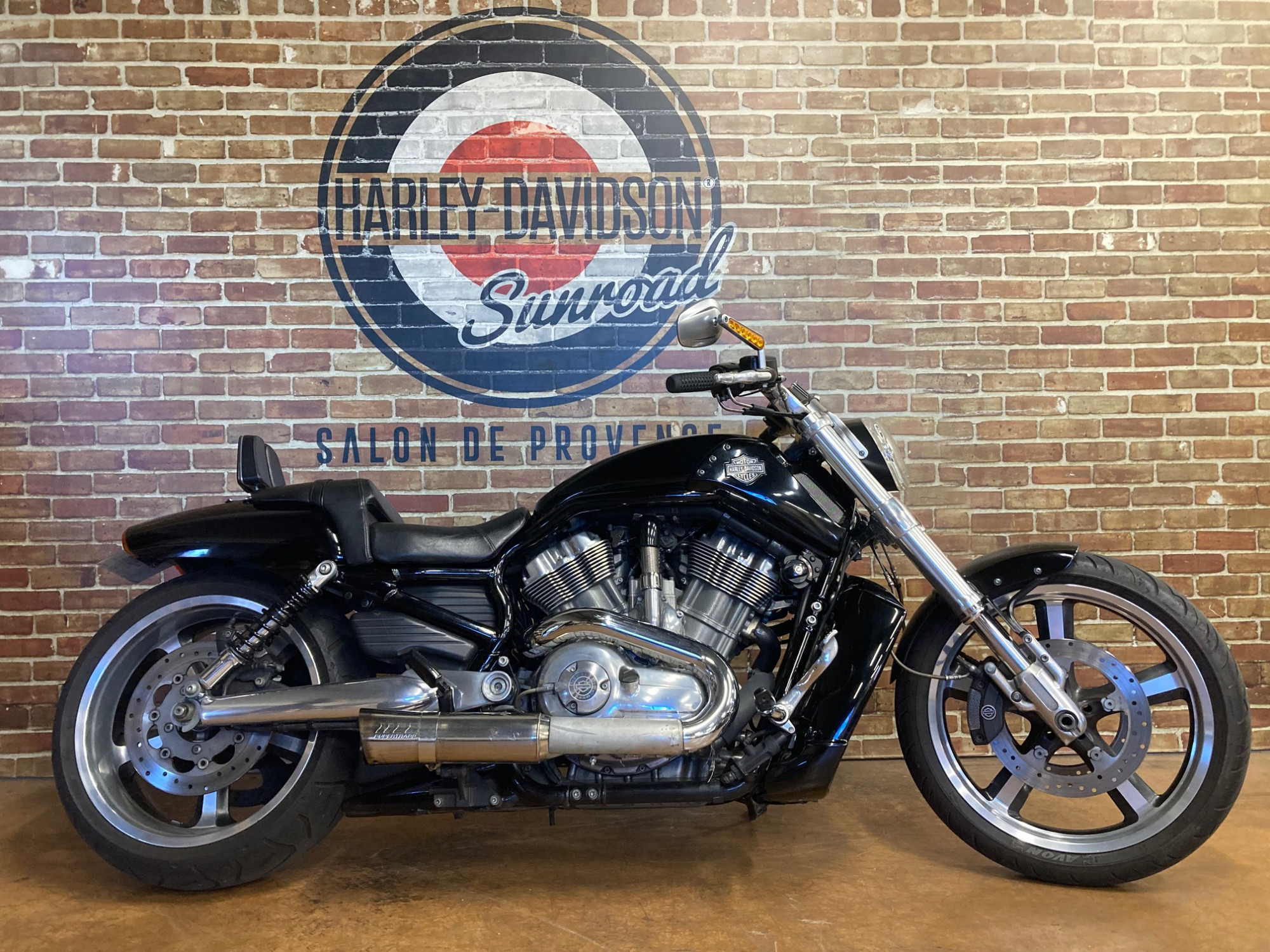 photo de HARLEY DAVIDSON V-ROD MUSCLE 1250 1250 occasion de couleur  en vente   Salon De Provence