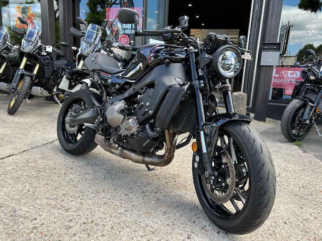 photo de YAMAHA XSR 900 850 occasion de couleur  en vente à Conflans Ste Honorine n°2