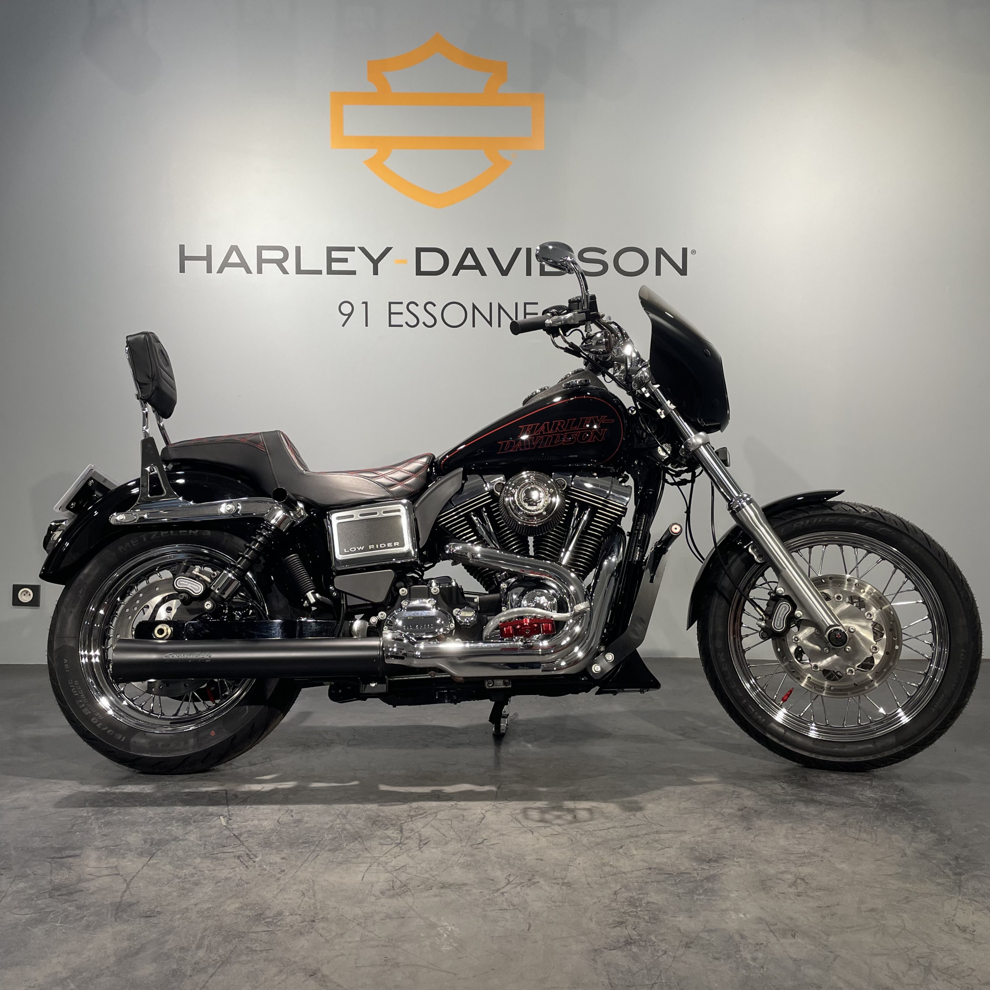 photo de HARLEY DAVIDSON DYNA LOW RIDER 1690 1690 occasion de couleur  en vente   Ballainvilliers