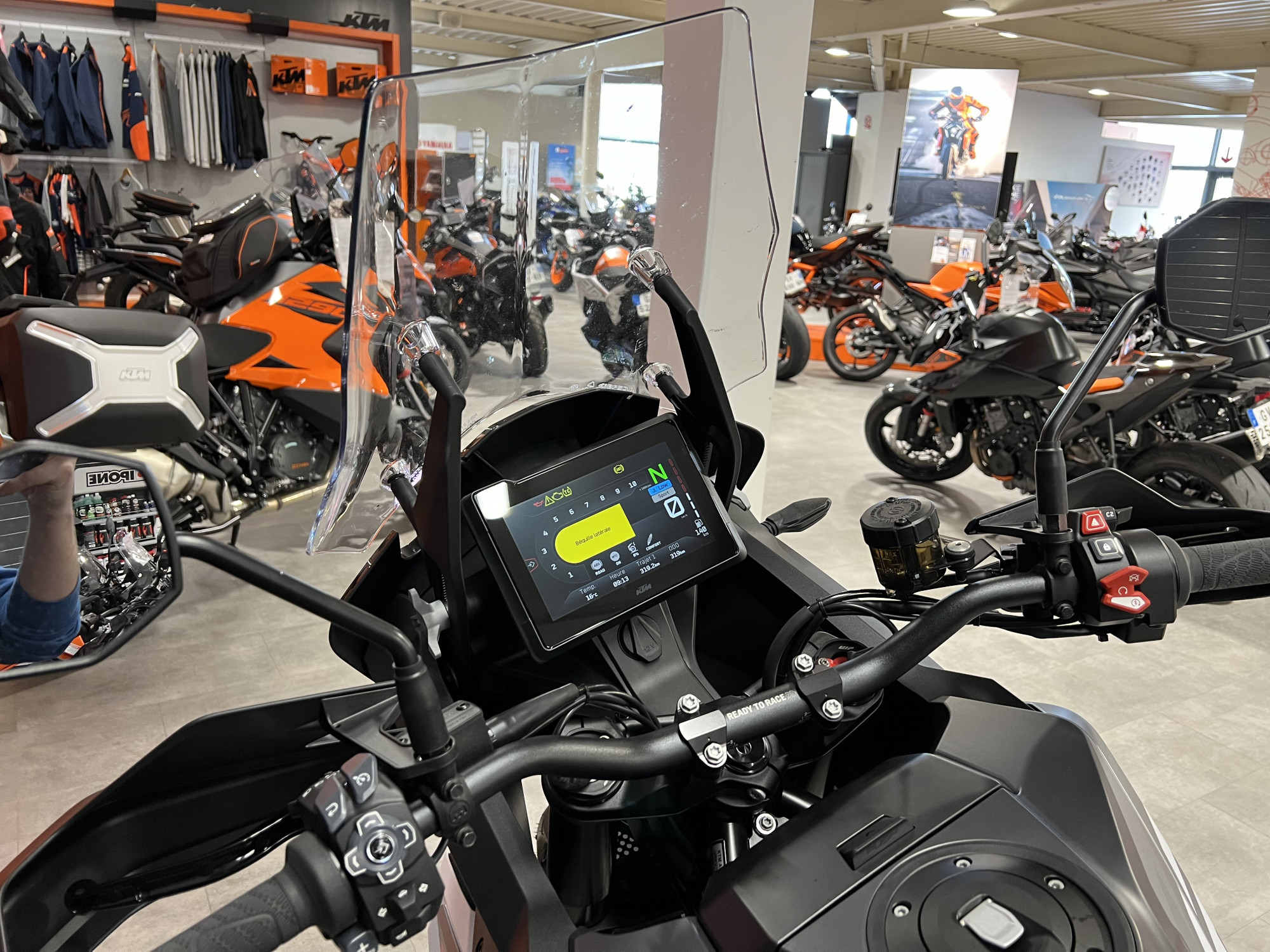 photo de KTM 1290 SUPER ADVENTURE S 1290 occasion de couleur  en vente   Calais