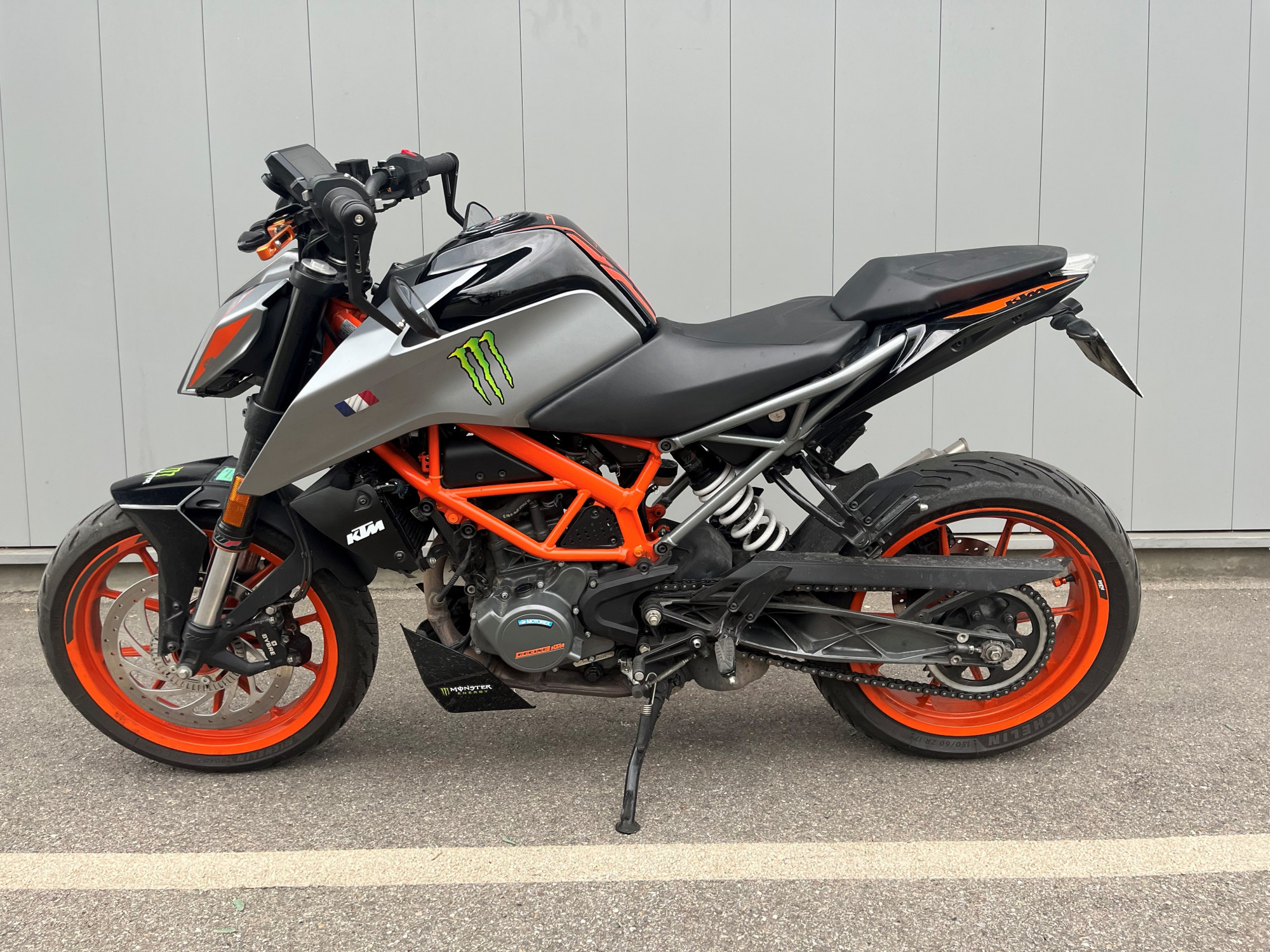 photo de KTM 125 DUKE ABS 125 occasion de couleur  en vente   St Priest