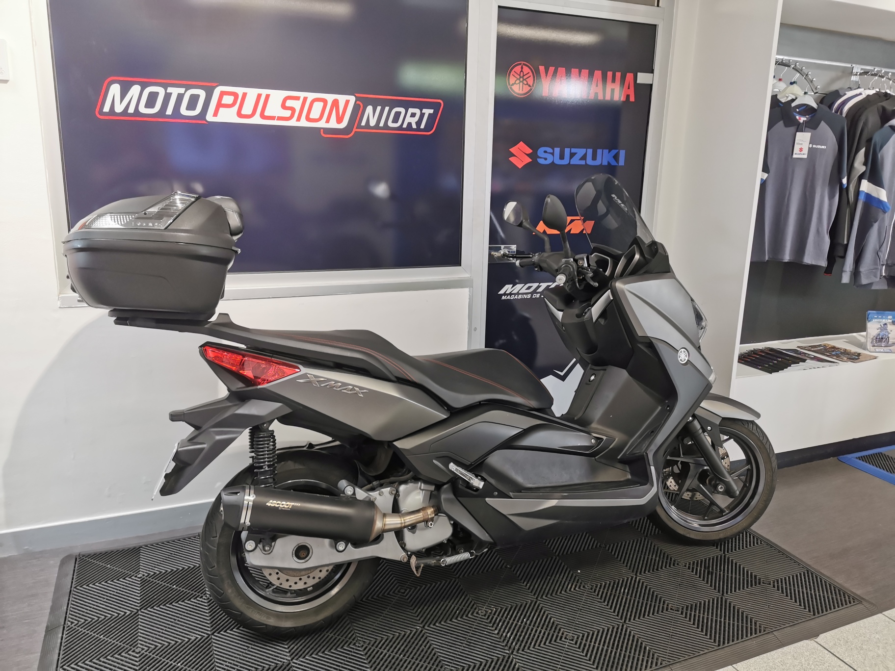 photo de YAMAHA X-MAX 125 occasion de couleur  en vente à Niort n°2