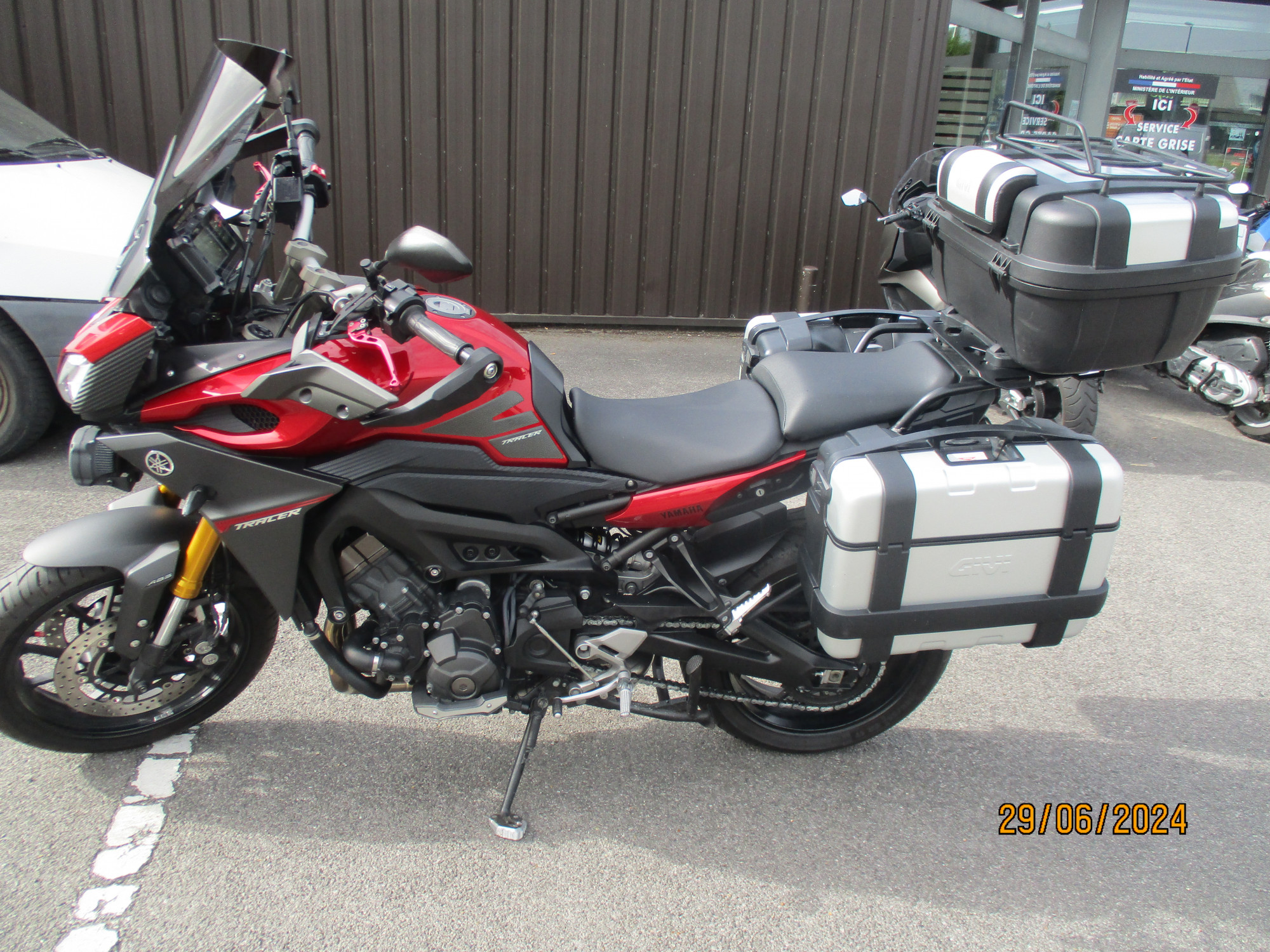 photo de YAMAHA TRACER 9 900 occasion de couleur  en vente   Soissons