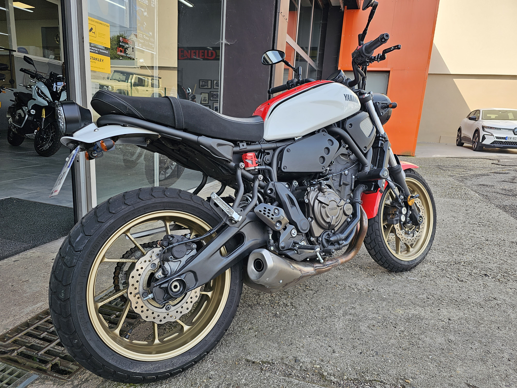 photo de YAMAHA XSR 700 ABS 700 occasion de couleur  en vente à Cocheren n°3