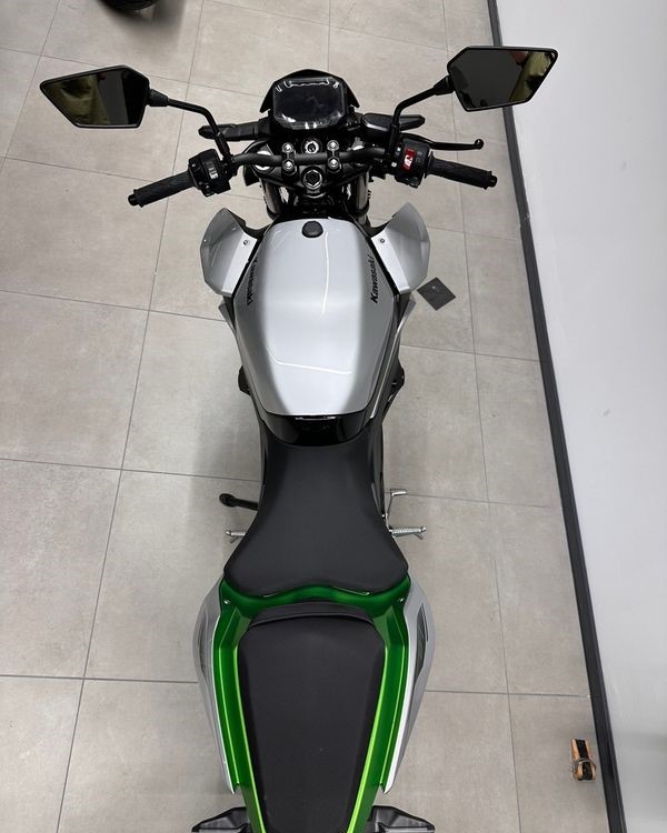 photo de KAWASAKI Z-125 125 occasion de couleur  en vente à Cabestany n°2