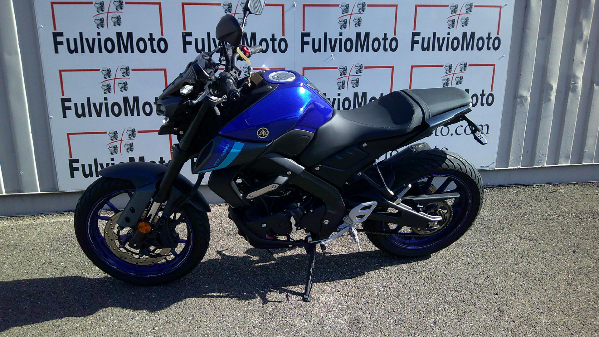 photo de YAMAHA MT-125 125 occasion de couleur  en vente à Arles n°2