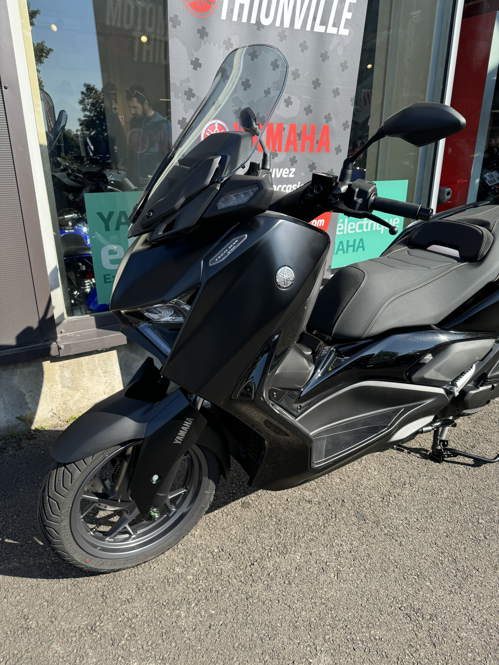 photo de YAMAHA XMAX 125 TECH MAX 125 occasion de couleur  en vente à Thionville n°2