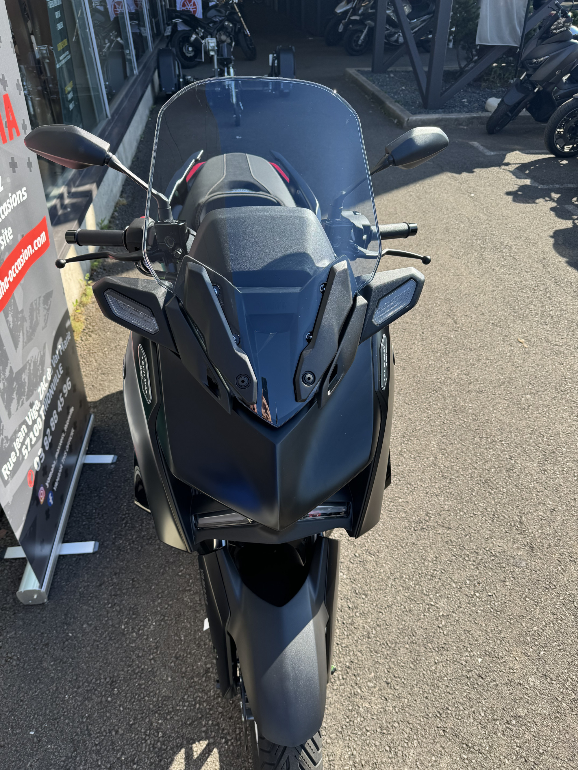 photo de YAMAHA XMAX 125 TECH MAX 125 occasion de couleur  en vente à Thionville n°3