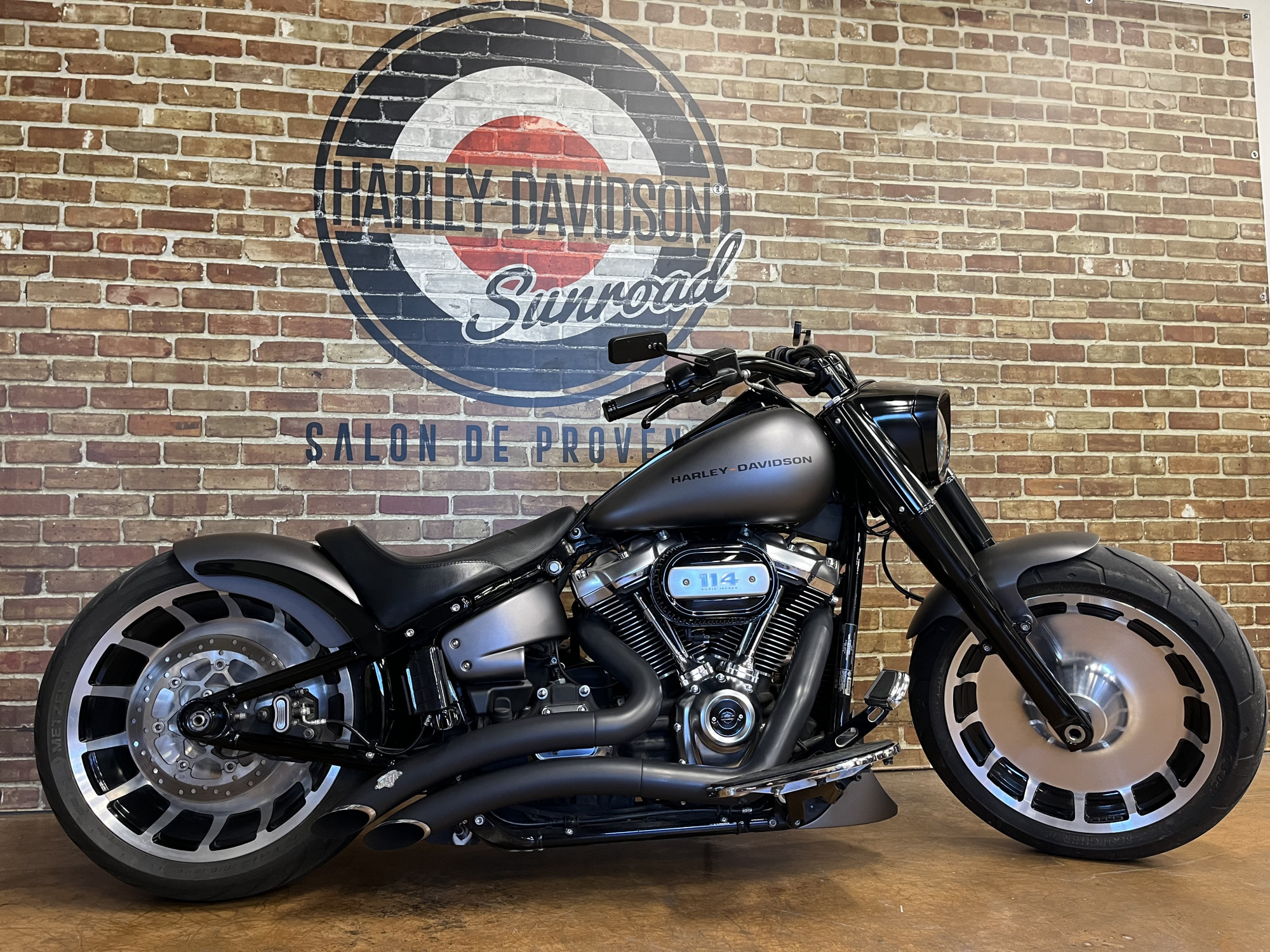 photo de HARLEY DAVIDSON SOFTAIL FAT BOY 1868 1868 occasion de couleur  en vente à Salon De Provence n°2