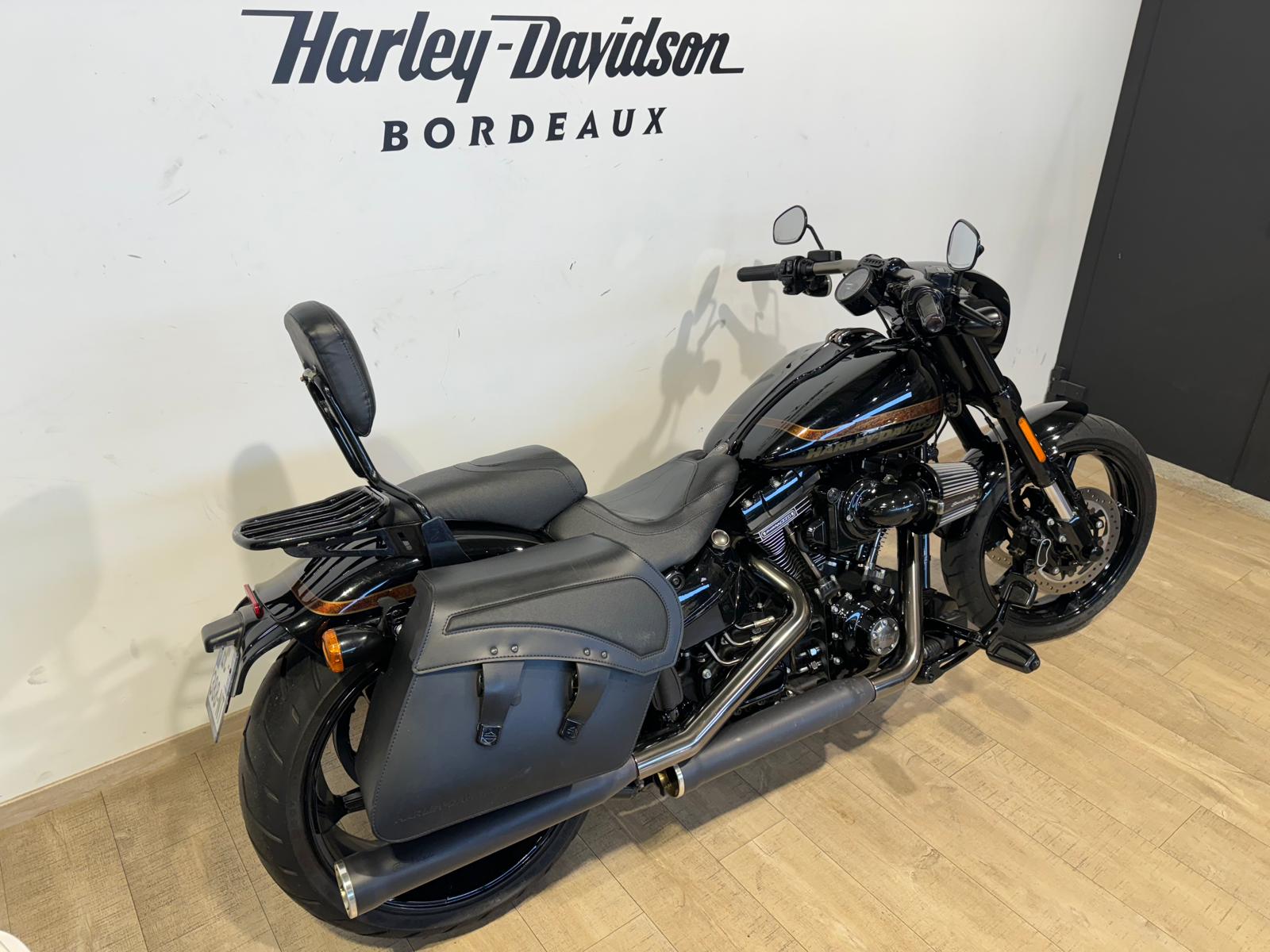 photo de HARLEY DAVIDSON SOFTAIL BREAKOUT 1800 PRO STREET 1800 occasion de couleur  en vente à Begles n°2