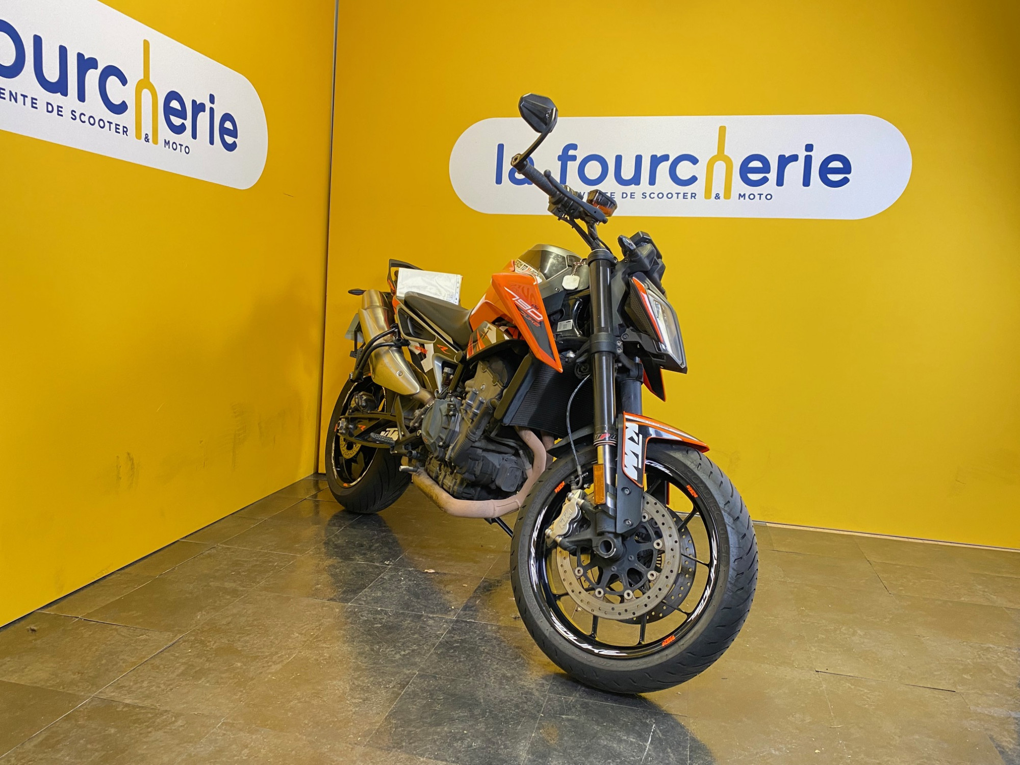 photo de KTM 790 DUKE 790 occasion de couleur  en vente à Paris 15 n°2